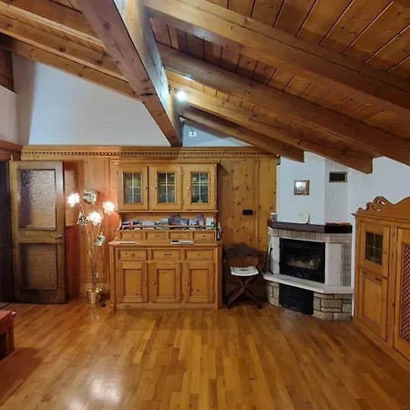 Ciasa De Adelino アパート Masarie